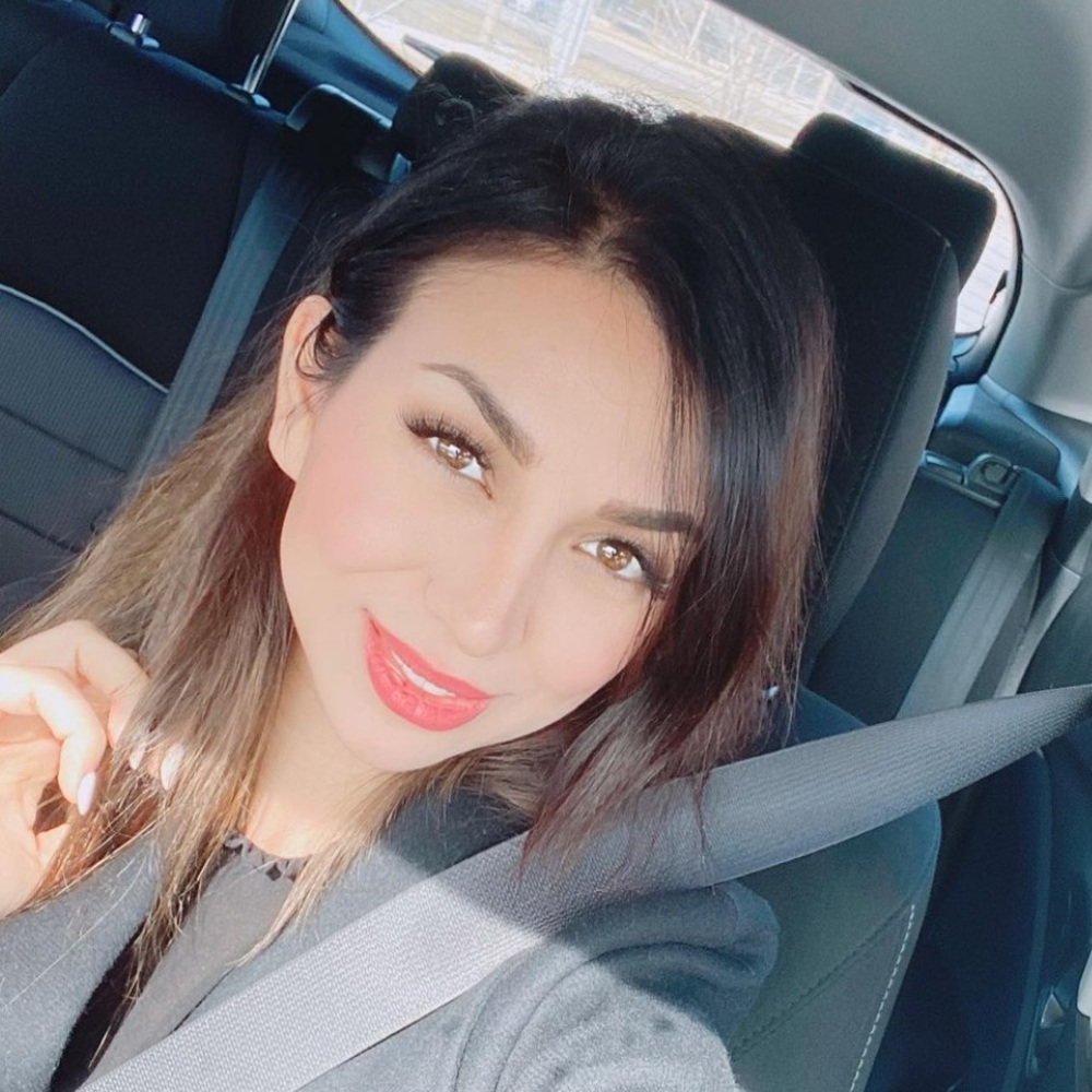 Meet your Posher, Maryam